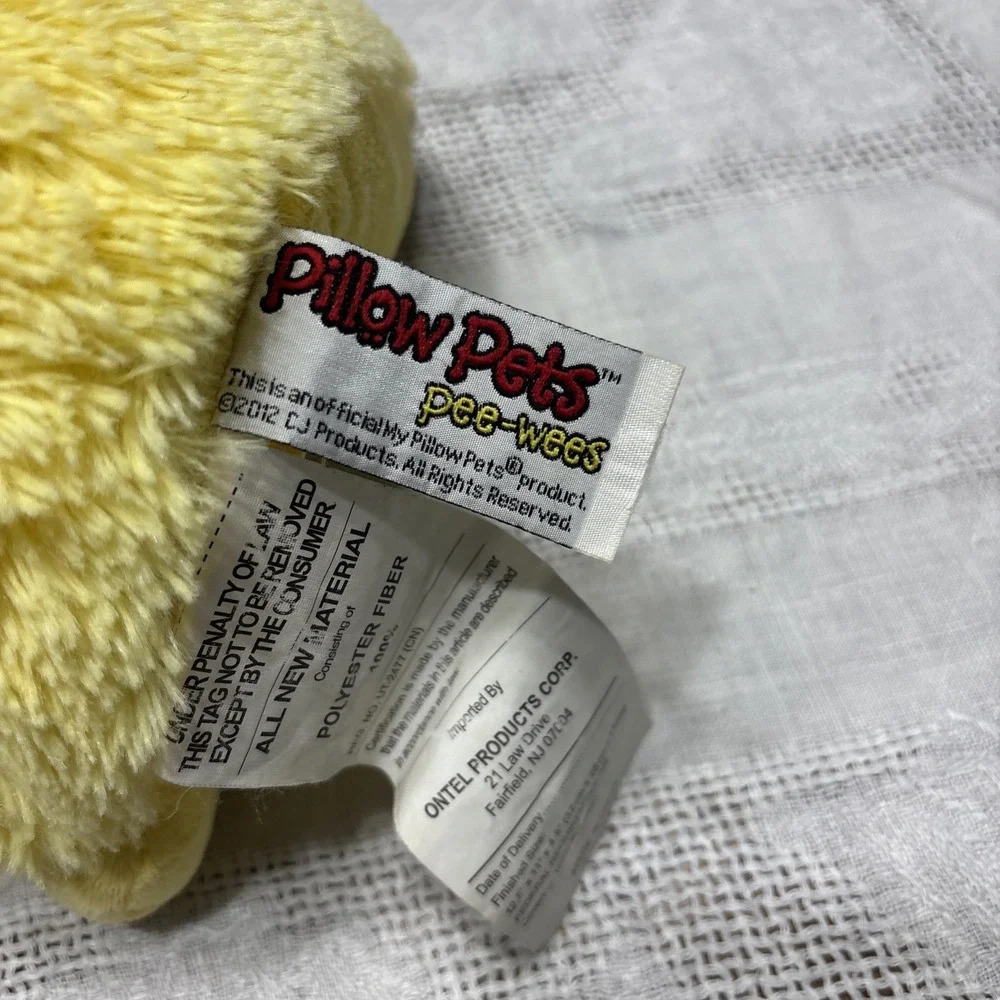 Pillow Pets Pee-Wees 2012 Duck rare HTF used duckling yellow Vtg stuffed animal